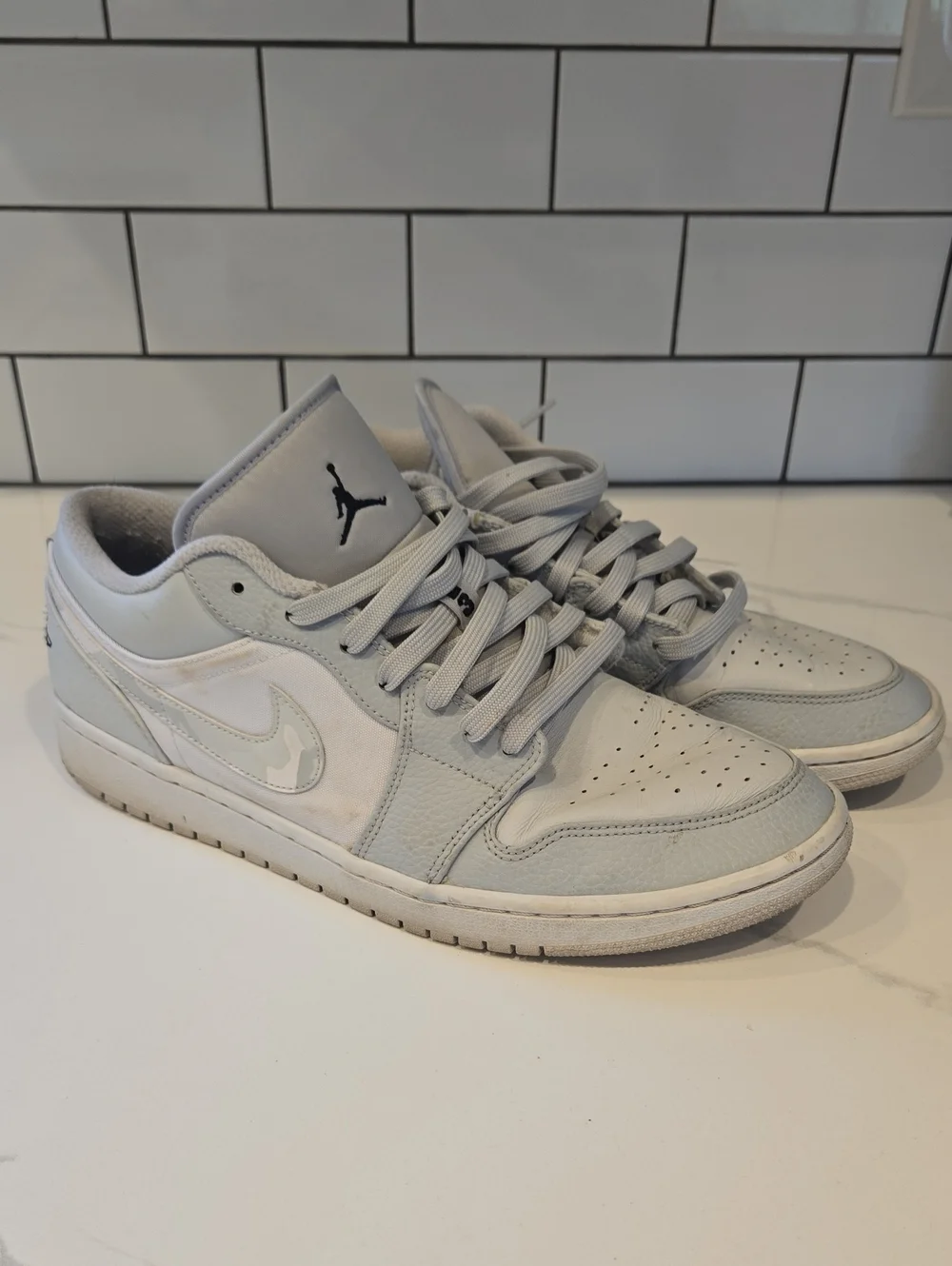 Nike Air Jordan 1 Low Retro - Light Gray/White Men’s Sneakers